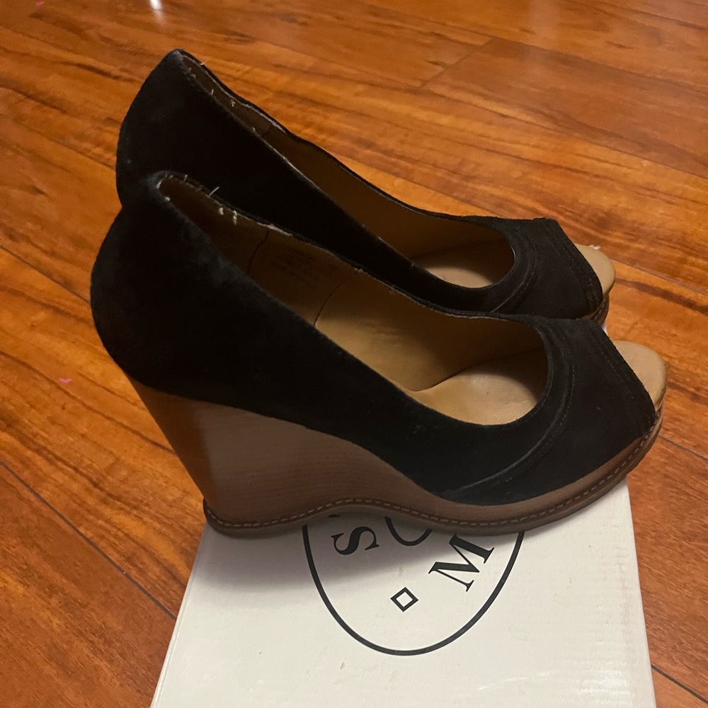 Steve Madden suede wedge heels